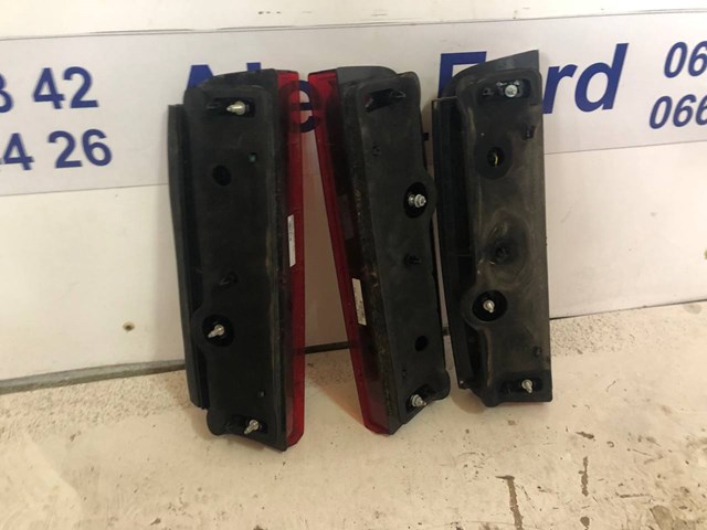 Sinal de parada traseiro adicional L90003629 Ford