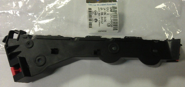 Compre 13124998 General Motors Guia do pára-choque dianteiro direito