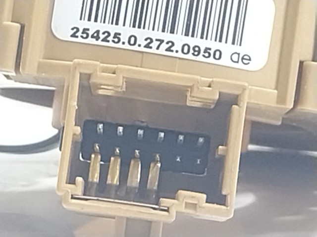 1684987580 Peugeot/Citroen Comutador instalado na coluna da direção, montado