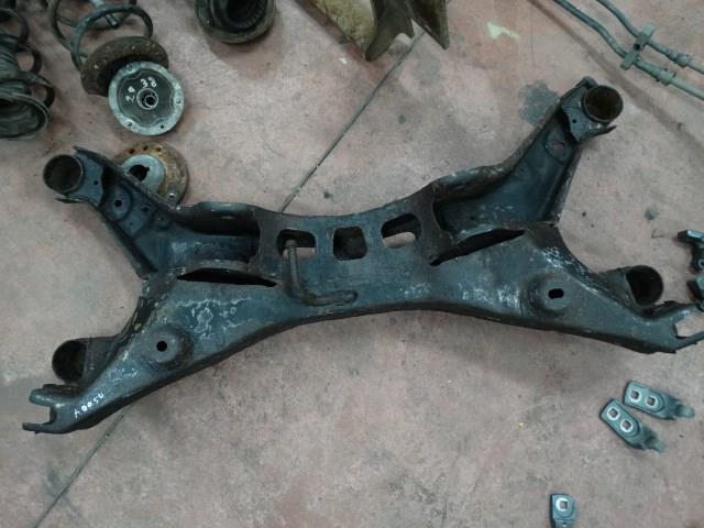 Viga de suspensão traseira (plataforma veicular) General Motors 24428425