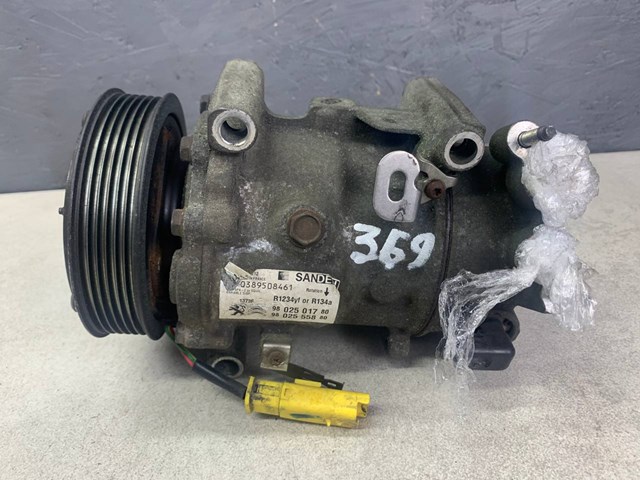 Compressor de aparelho de ar condicionado 9802501780 Peugeot/Citroen