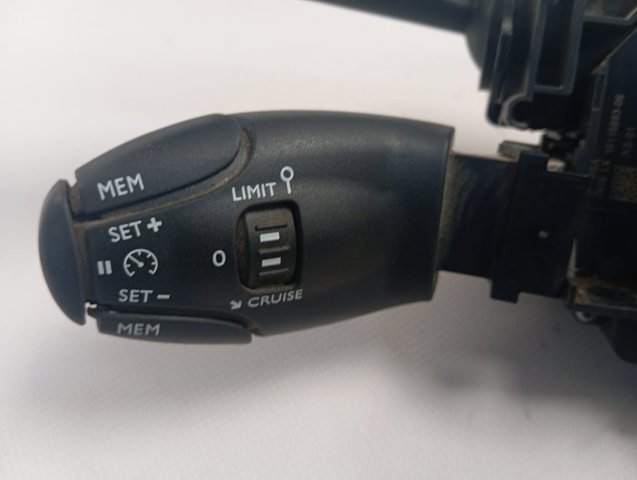 Comutador instalado na coluna da direção, montado 98312569ZD Peugeot/Citroen