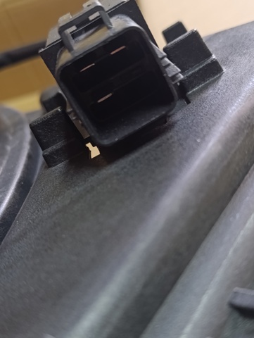 FP2408W01 FPS Difusor do radiador de esfriamento, montado com motor e roda de aletas