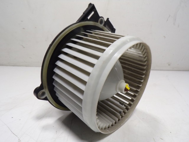 42569366 Iveco Motor de ventilador de forno (de aquecedor de salão)