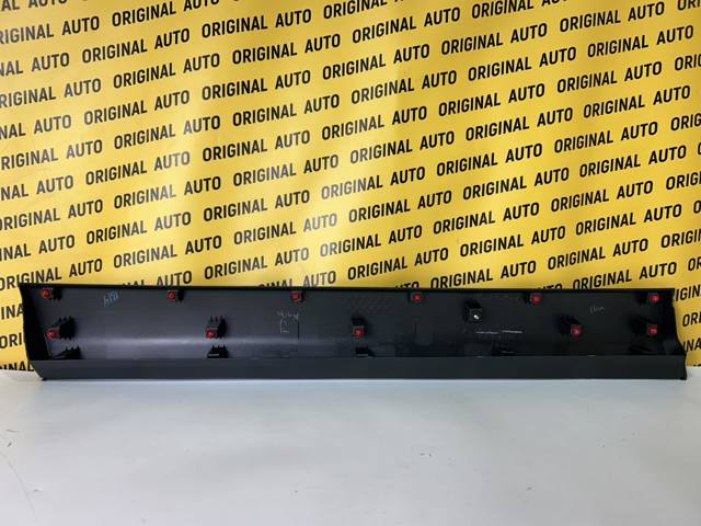 7507348010 Toyota Moldura da porta dianteira direita inferior