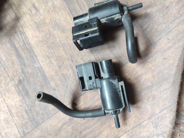 Compre K5T49091 Mitsubishi Válvula de comutação do sistema de fornecimento de ar