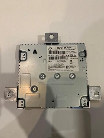 BDGF66A20C Mazda Reforçador do som de sistema de áudio
