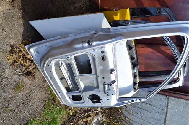 Compre 1400427488 Fiat/Alfa/Lancia Porta dianteira esquerda