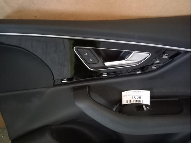 Compre 4M0867104BWFA VAG Revestimento (cobrimento) interno da porta dianteira direita