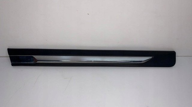 Moldura da porta traseira direita inferior Nissan/Infiniti 828766FR0A preço, a partir de 148,15 USD