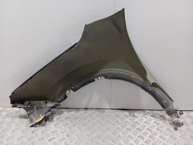Pára-lama dianteiro direito Peugeot/Citroen 9825774080