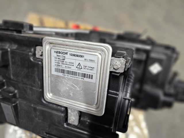  Land Rover GJ3213W030 preço, a partir de 698,84 USD