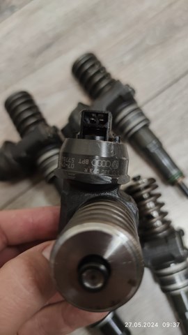 Injetor de injeção de combustível 0414720310 Bosch
