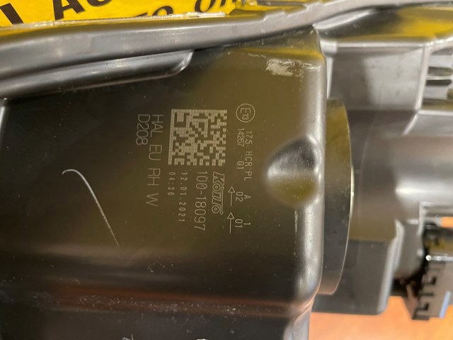 Compre 3512054P00000 Suzuki Luz direita