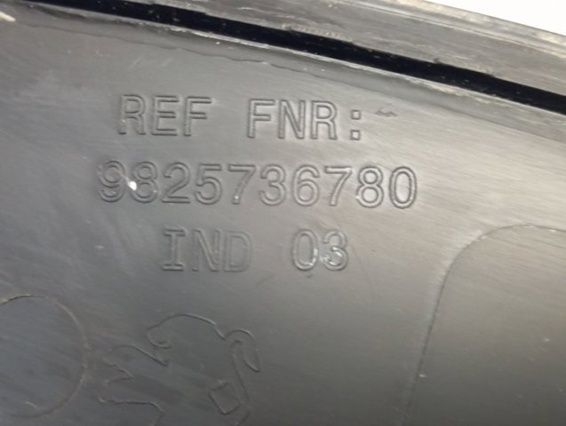 Expansor esquerdo (placa sobreposta) de arco do pára-lama traseiro Peugeot/Citroen 98257367XT preço, a partir de 96,57 USD