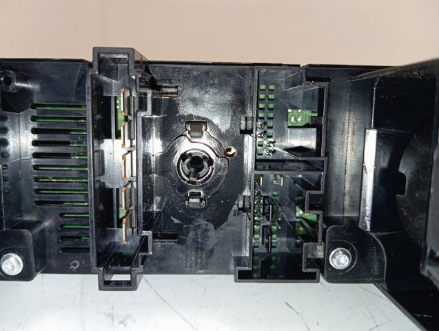  VAG 2G1820045P
