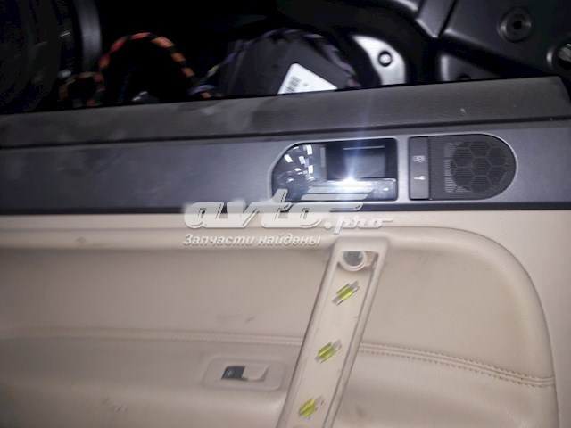 7L6867211 VAG Revestimento (cobrimento) interno da porta traseira direita