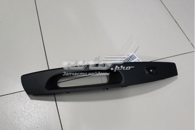 Botão dianteiro direito de ativação de motor de acionamento de vidro Hyundai/Kia 935782D000 preço, a partir de 25,54 USD