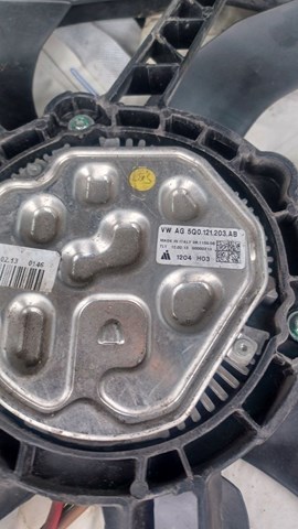 Difusor do radiador de esfriamento 8K0121003P VAG