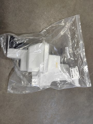 289106RR0A Nissan/Infiniti Tanque de fluido para lavador de vidro