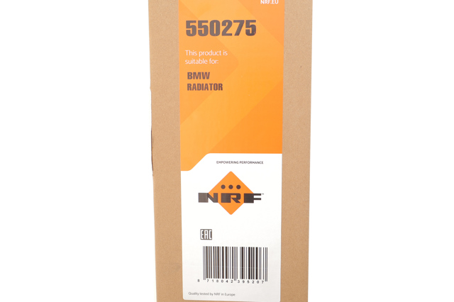 Radiador de esfriamento de motor adicional NRF 550275