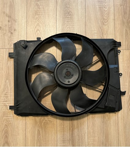 Compre 3136613344 Mercedes Ventilador (roda de aletas) do radiador de esfriamento
