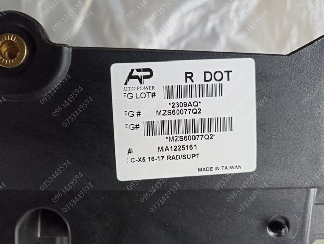 FP4421200 FPS Suporte do radiador vertical (painel de montagem de fixação das luzes)