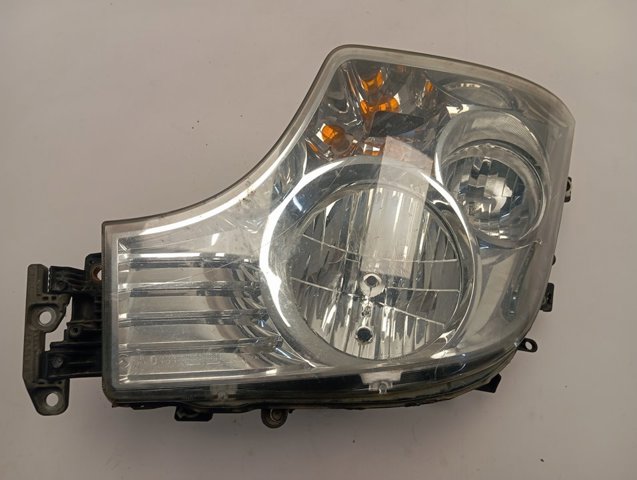 A9608200239 Mercedes Luz esquerda