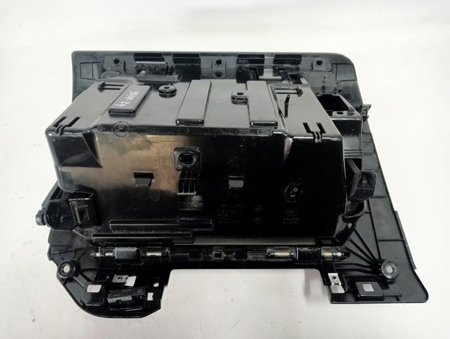 Tampa da caixa para luvas (porta-luvas) para Volvo XC60 II 246
