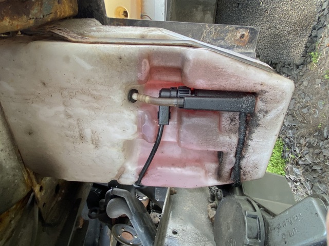 Tanque de fluido para lavador de vidro 9738690120 Mercedes