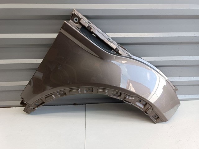 LR066922 Land Rover Pára-lama dianteiro direito