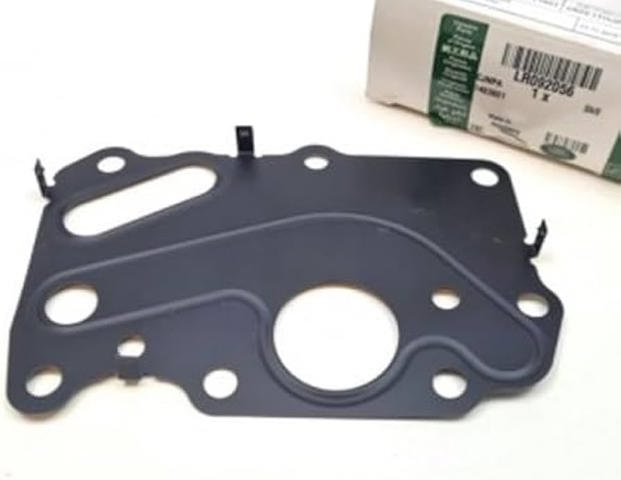 Vedante do radiador de óleo LR092056 Land Rover