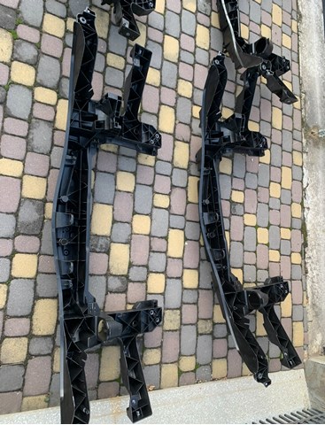 Suporte do radiador montado (painel de montagem de fixação das luzes) A9078800900 Mercedes