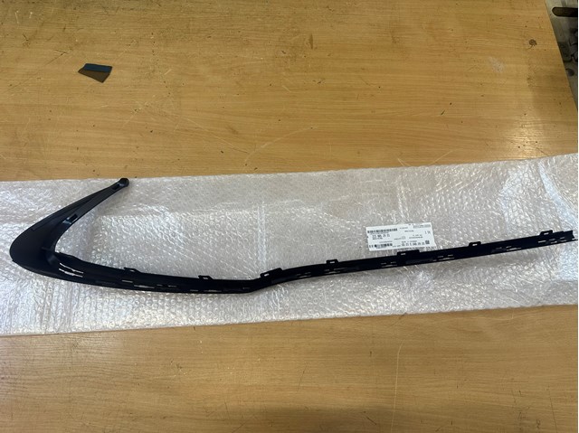 Compre A2238852901 Mercedes Moldura esquerda do pára-choque dianteiro