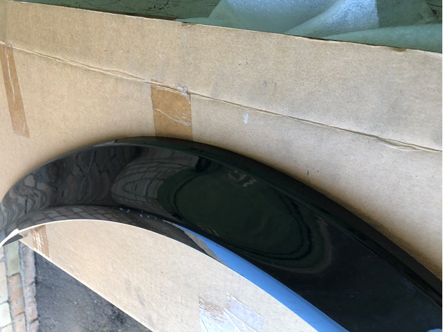 Expansor direito (placa sobreposta) de arco do pára-lama traseiro Mercedes A16788002059999 preço, a partir de 602,34 USD