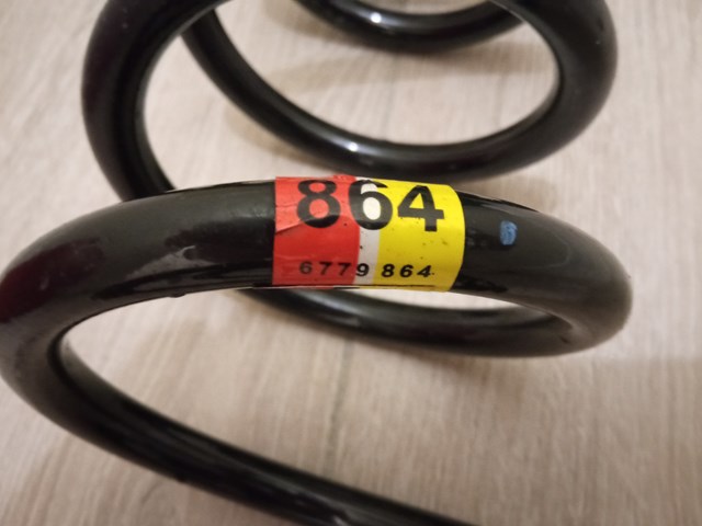 33536779864 BMW Mola traseira