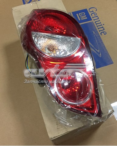 95214445 General Motors Lanterna traseira esquerda