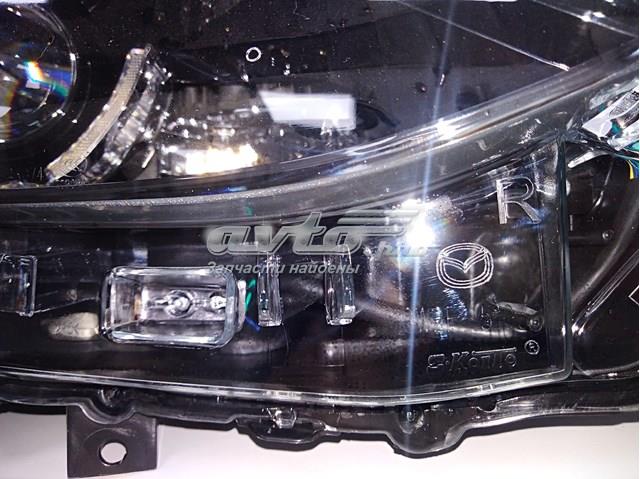 Luz direita GMG551031E Mazda