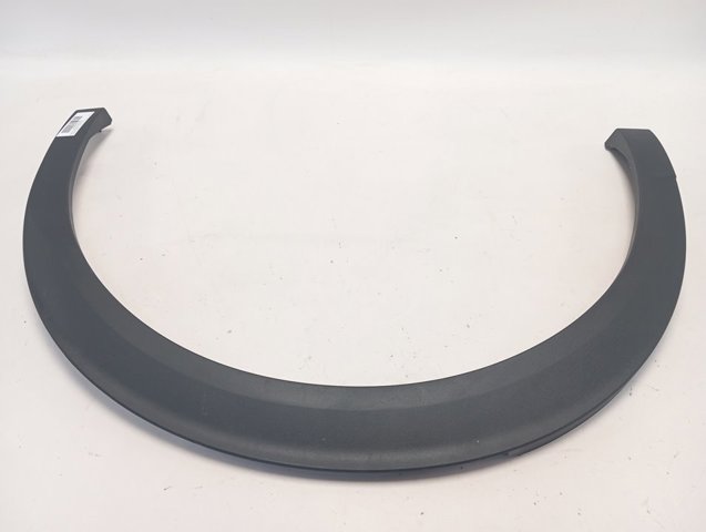 Expansor esquerdo (placa sobreposta) de arco do pára-lama traseiro 98257367XT Peugeot/Citroen
