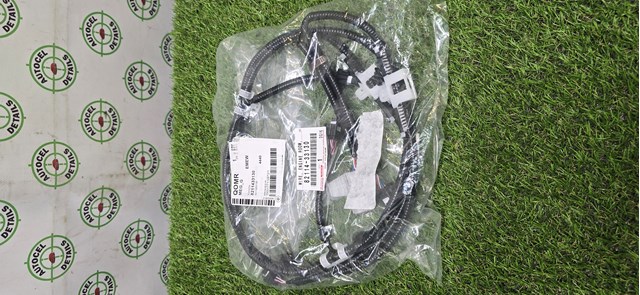 Fios isolados da seção de motor 8211433130 Toyota