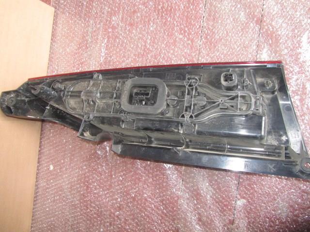 Lanterna traseira esquerda Peugeot/Citroen 9819427380 preço, a partir de 221,33 USD