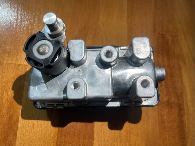 6NW009550 Porsche Válvula (atuador) de controlo de turbina