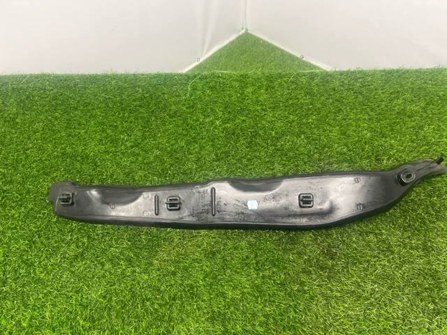 51437214653 BMW Compactador do pára-lama