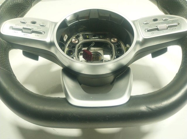A0004609102 Mercedes Volante