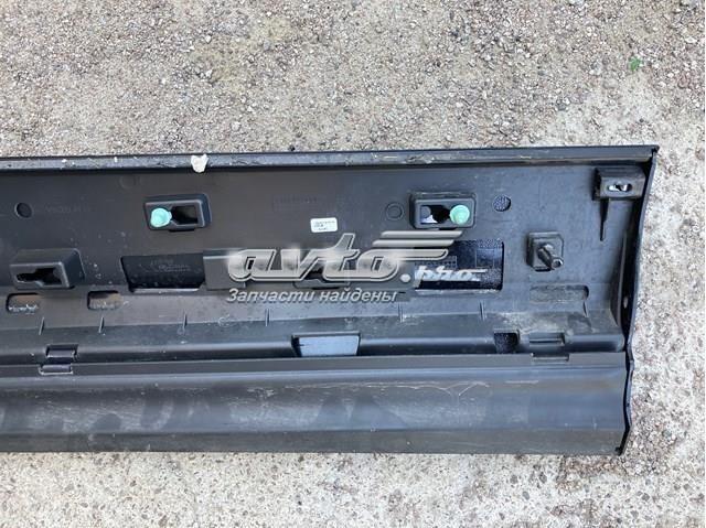 760854939DGRU VAG Moldura da porta dianteira esquerda
