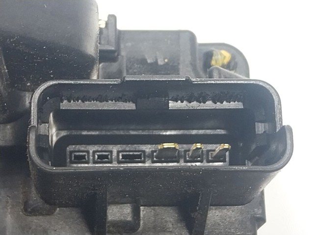 Fecho da porta dianteira direita Renault (RVI) 805004EA2A preço, a partir de 51,17 USD