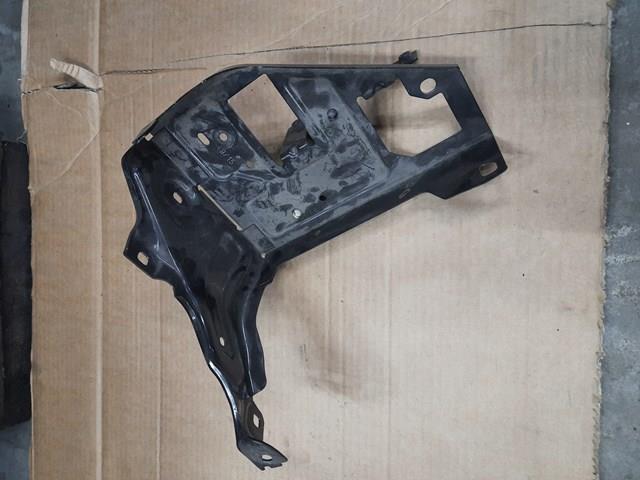 Consola (adaptador) de fixação da luz dianteira direita BMW 7342502