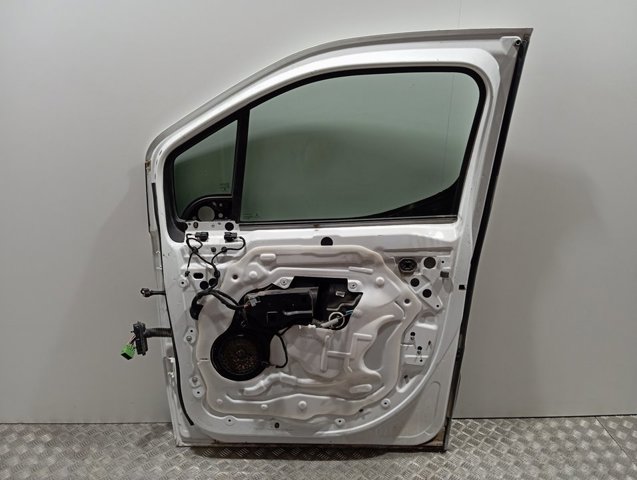 Compre 9820423180 Peugeot/Citroen Porta dianteira direita