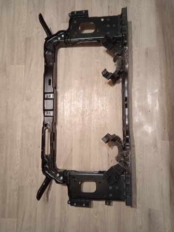 Suporte do radiador montado (painel de montagem de fixação das luzes) Signeda PKA30015A preço, a partir de 225,44 USD