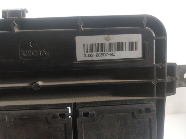 Compre LR099669 Land Rover Difusor do radiador de esfriamento, montado com motor e roda de aletas